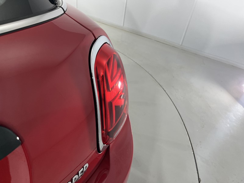 2019 (69) MINI HATCHBACK 1.5 Cooper Classic II 5dr 5666653