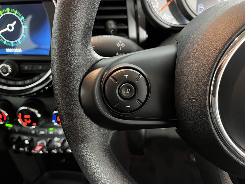 2019 (69) MINI HATCHBACK 1.5 Cooper Classic II 5dr 5666638