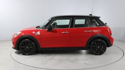 2019 (69) MINI HATCHBACK 1.5 Cooper Classic II 5dr 5666656