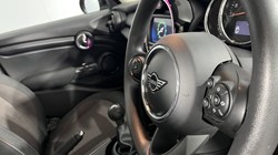 2019 (69) MINI HATCHBACK 1.5 Cooper Classic II 5dr 5666637