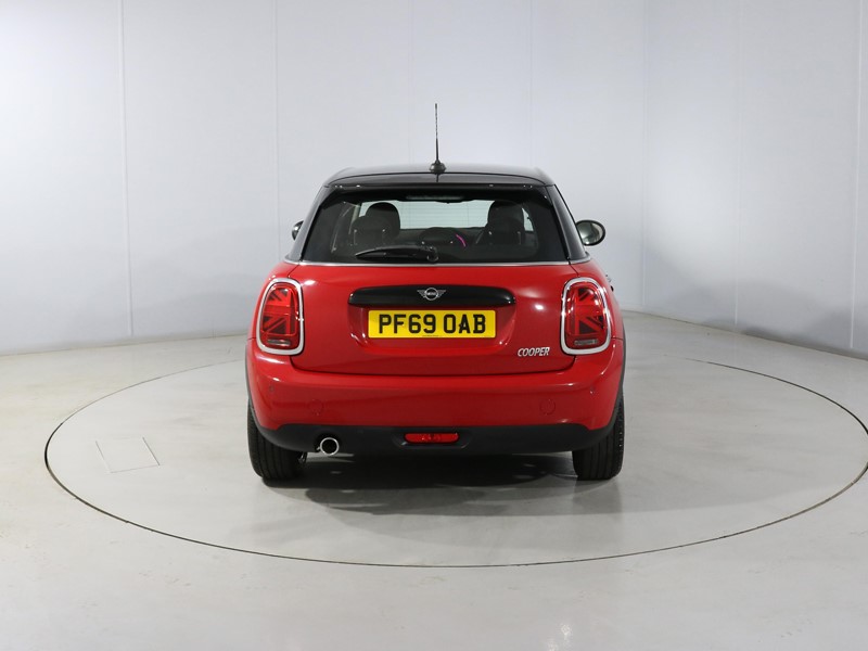 2019 (69) MINI HATCHBACK 1.5 Cooper Classic II 5dr 5666630