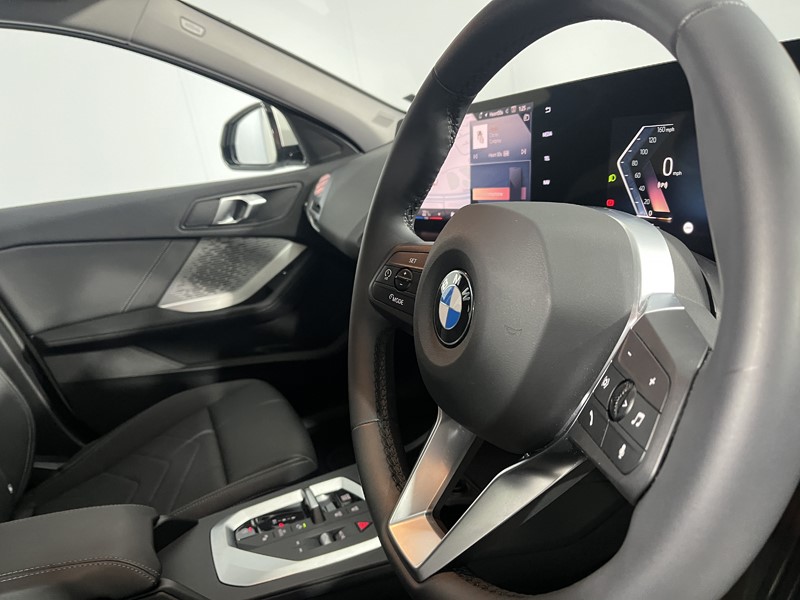 2025 (25) BMW 1 SERIES 120 Sport 5dr Step Auto 5671153
