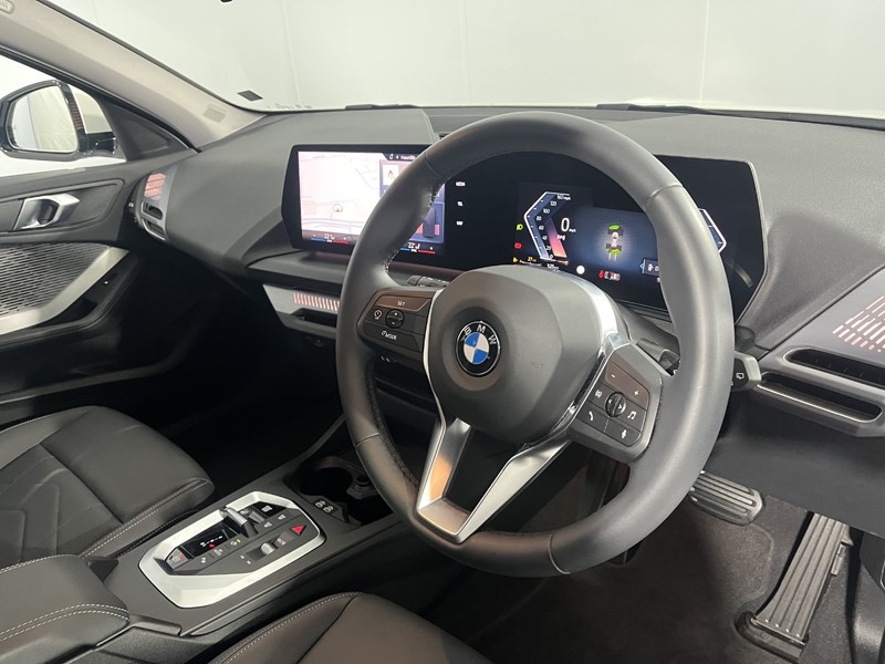 2025 (25) BMW 1 SERIES 120 Sport 5dr Step Auto 5671139