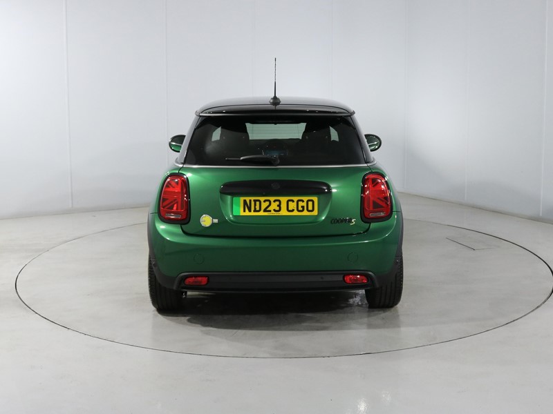 2023 (23) MINI HATCHBACK 135kW Cooper S Level 2 33kWh 3dr Auto 5663463