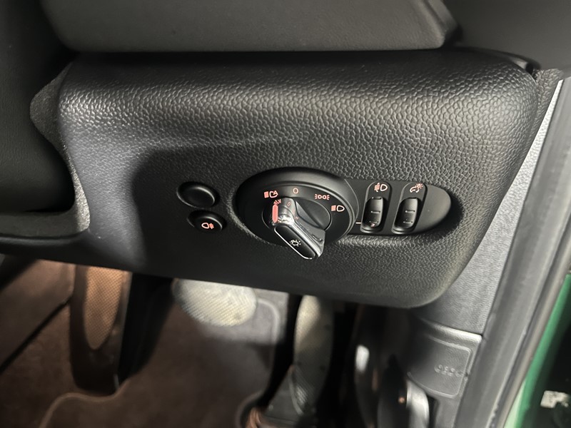 2023 (23) MINI HATCHBACK 135kW Cooper S Level 2 33kWh 3dr Auto 5663469