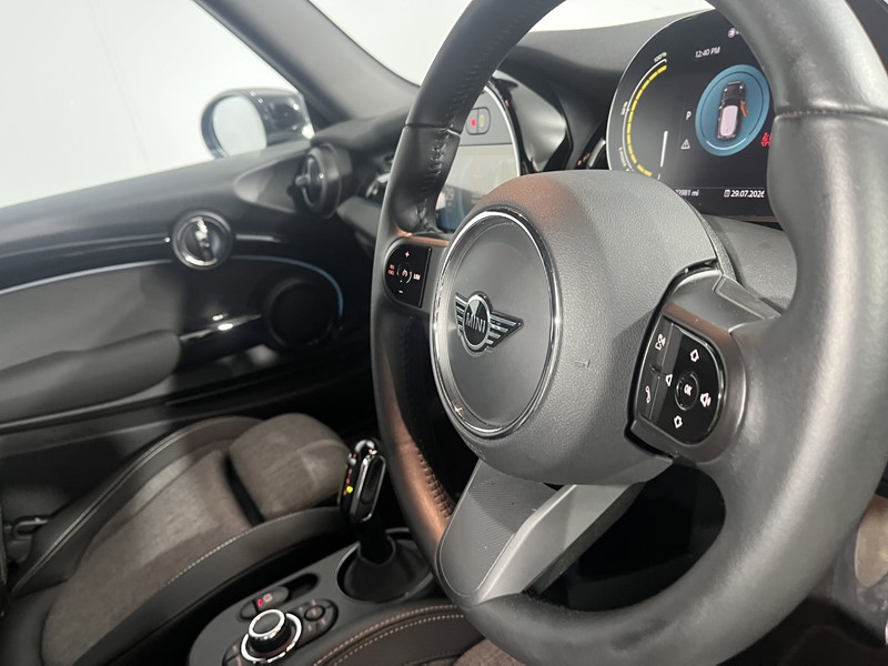 2023 (23) MINI HATCHBACK 135kW Cooper S Level 2 33kWh 3dr Auto 5663470