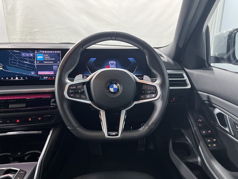 2026 (75) BMW 3 SERIES 320i M Sport 4dr Step Auto 5690825