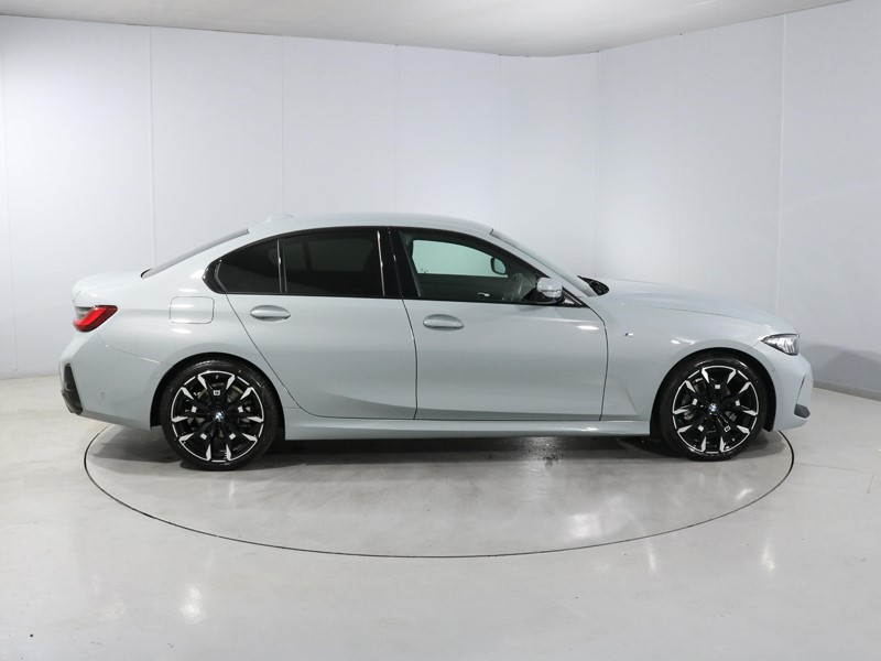 2026 (75) BMW 3 SERIES 320i M Sport 4dr Step Auto 5690823
