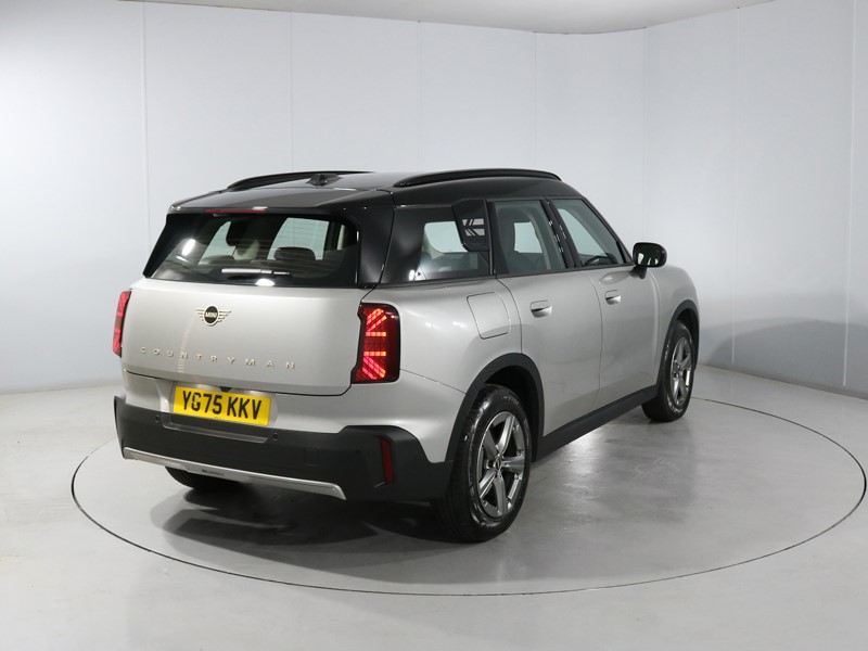 2025 (75) MINI COUNTRYMAN 1.5 C Classic 5dr Auto 5718926