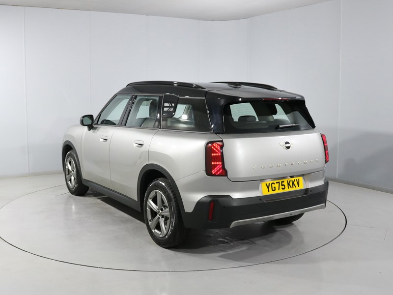 2025 (75) MINI COUNTRYMAN 1.5 C Classic 5dr Auto 1