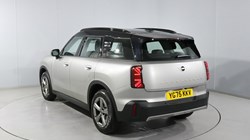 2025 (75) MINI COUNTRYMAN 1.5 C Classic 5dr Auto 1
