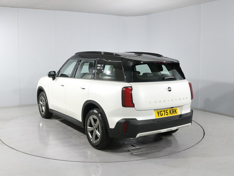 2025 (75) MINI COUNTRYMAN 1.5 C Classic 5dr Auto 1