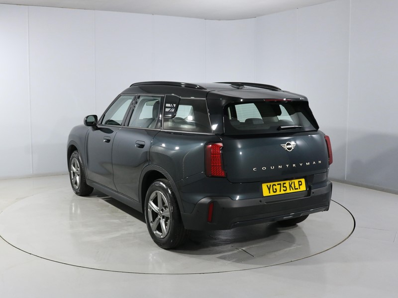2025 (75) MINI COUNTRYMAN 1.5 C Classic 5dr Auto 1