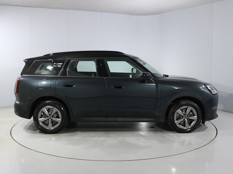 2025 (75) MINI COUNTRYMAN 1.5 C Classic 5dr Auto 5704860