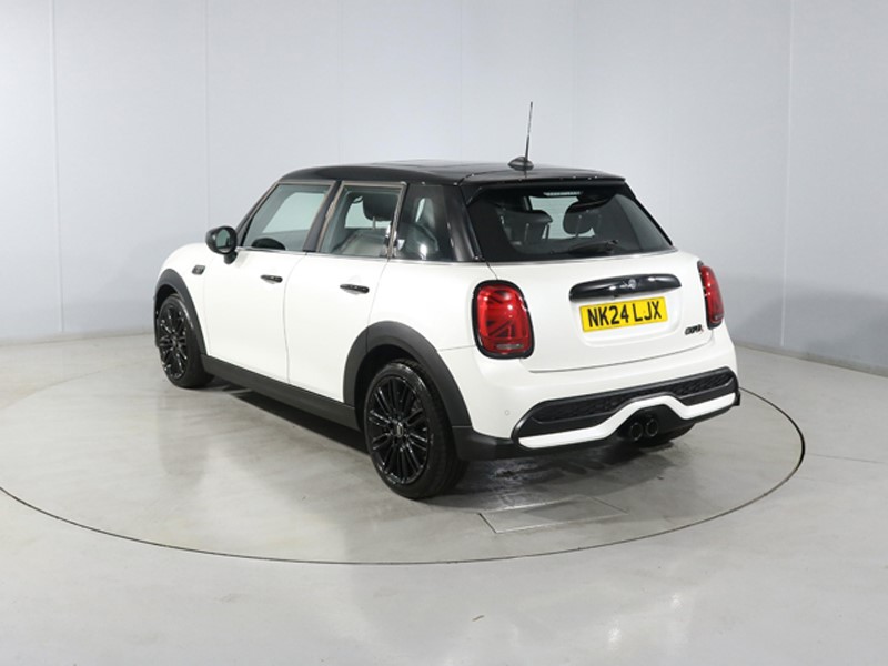 2024 (24) MINI HATCHBACK 2.0 Cooper S Exclusive Premium Plus 5dr Auto 5701514