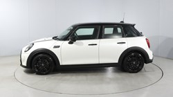 2024 (24) MINI HATCHBACK 2.0 Cooper S Exclusive Premium Plus 5dr Auto 5701559