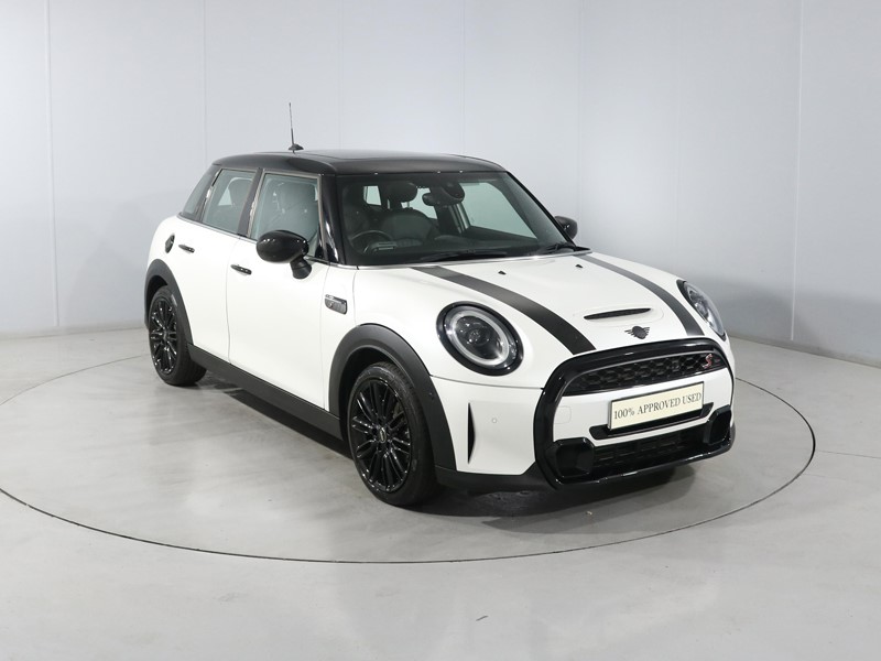 2024 (24) MINI HATCHBACK 2.0 Cooper S Exclusive Premium Plus 5dr Auto