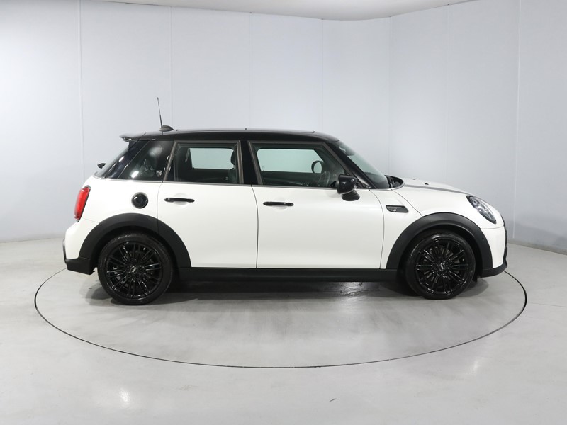 2024 (24) MINI HATCHBACK 2.0 Cooper S Exclusive Premium Plus 5dr Auto 5701515