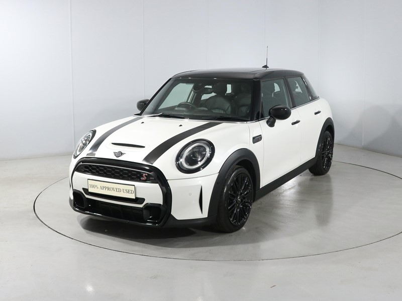 2024 (24) MINI HATCHBACK 2.0 Cooper S Exclusive Premium Plus 5dr Auto 5701557