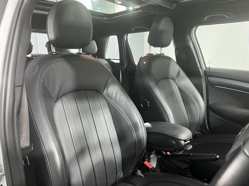 2024 (24) MINI HATCHBACK 2.0 Cooper S Exclusive Premium Plus 5dr Auto 5701523