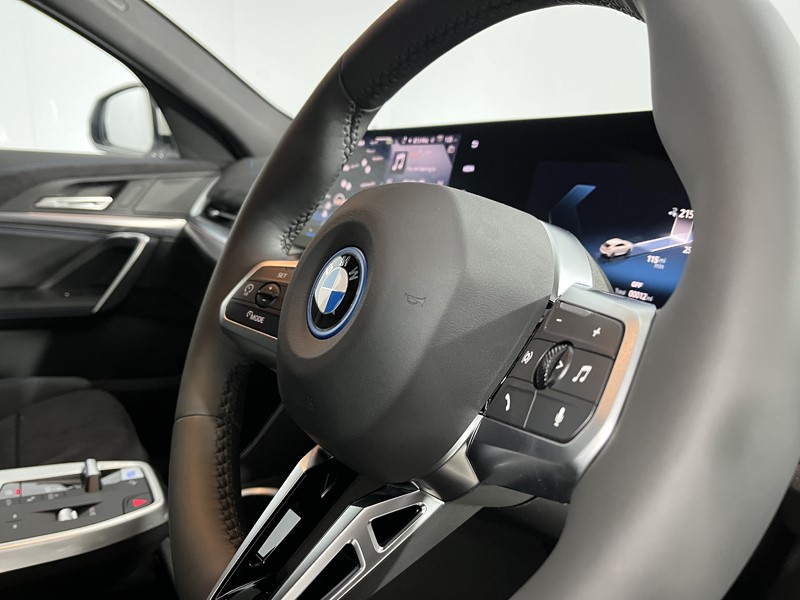 2025 (75) BMW iX2 150kW eDrive20 M Sport 65kWh 5dr Auto 5878119