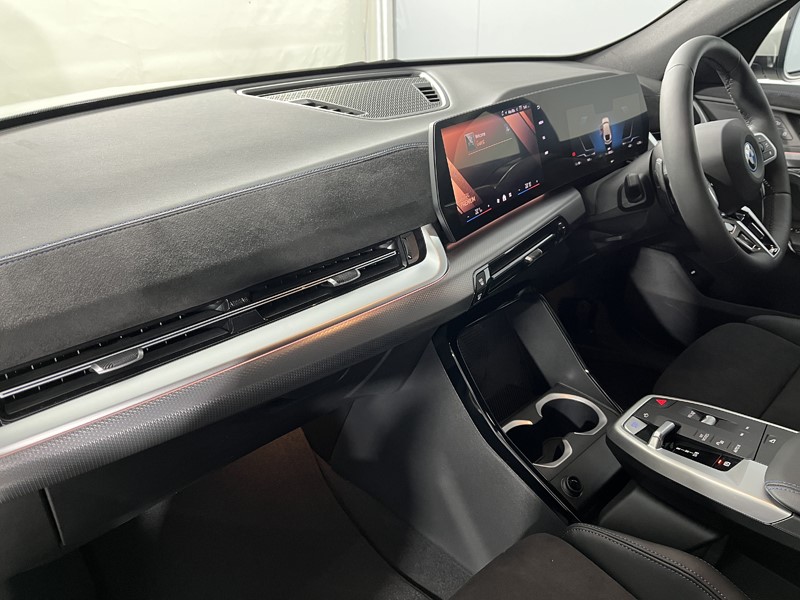 2025 (75) BMW iX2 150kW eDrive20 M Sport 65kWh 5dr Auto 5878105