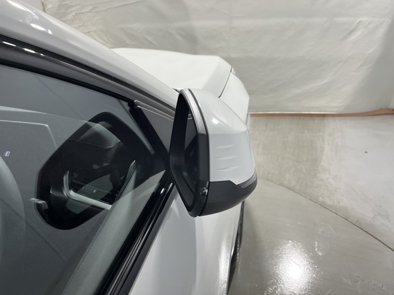 2025 (75) BMW iX2 150kW eDrive20 M Sport 65kWh 5dr Auto 5878139