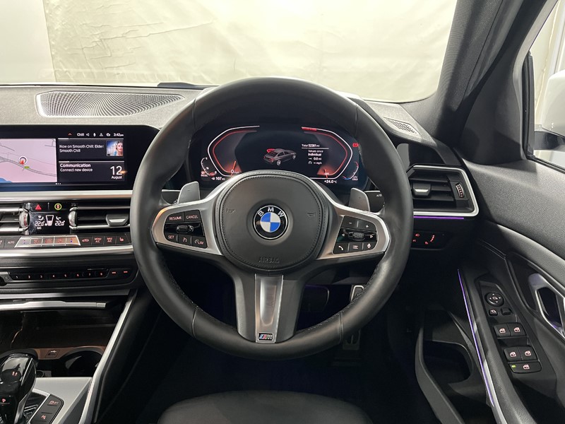 2021 (21) BMW 3 SERIES 320d MHT M Sport 4dr Step Auto 5710115