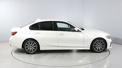 2021 (21) BMW 3 SERIES 320d MHT M Sport 4dr Step Auto 5710113