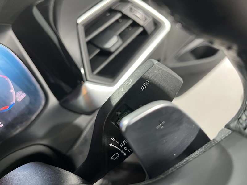 2021 (21) BMW 3 SERIES 320d MHT M Sport 4dr Step Auto 5710135