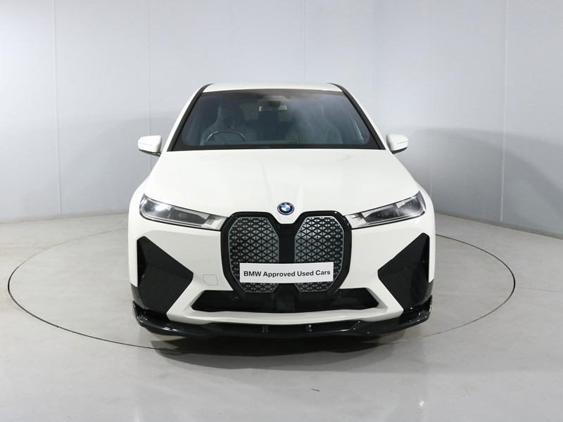 2024 (24) BMW iX 240kW xDrive40 M Sport 76.6kWh 5dr Auto 5701380