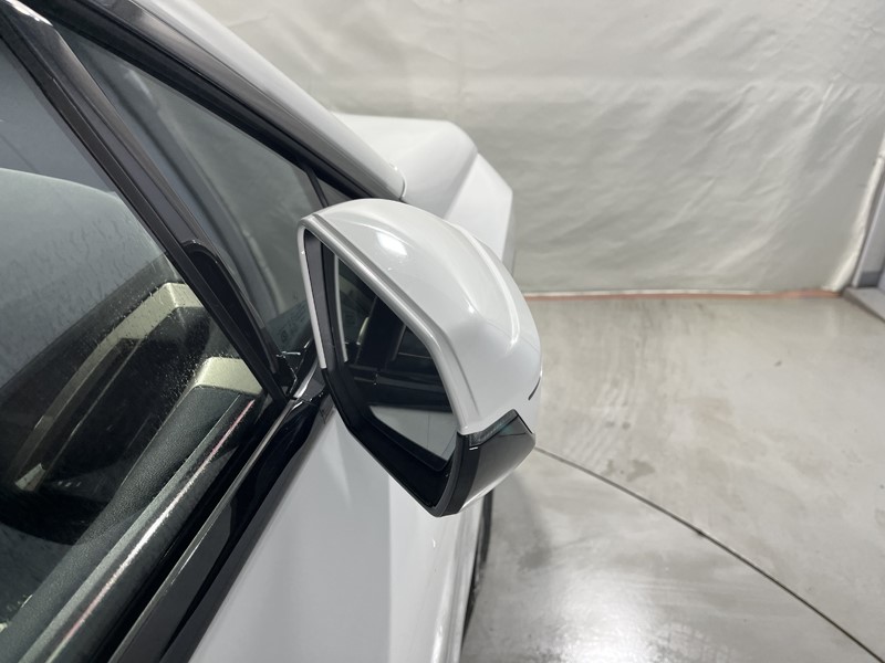 2024 (24) BMW iX 240kW xDrive40 M Sport 76.6kWh 5dr Auto 5701410