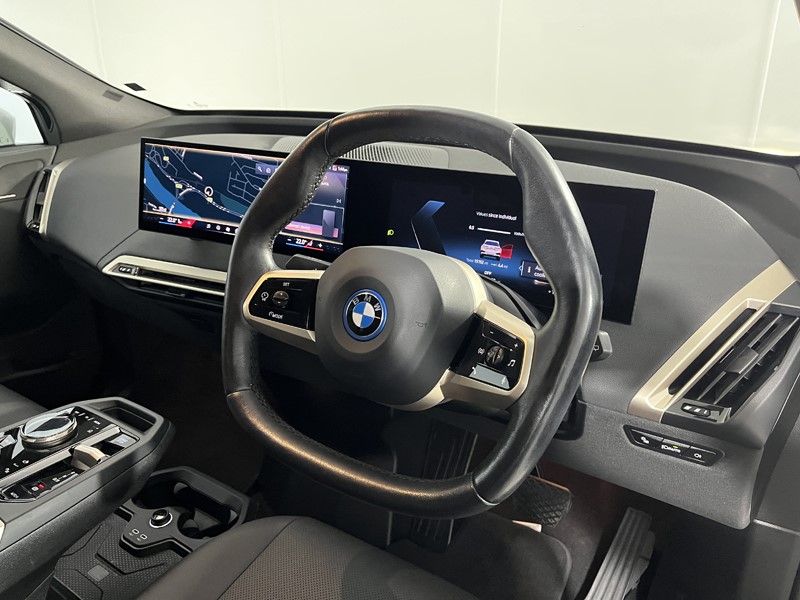 2024 (24) BMW iX 240kW xDrive40 M Sport 76.6kWh 5dr Auto 5701370