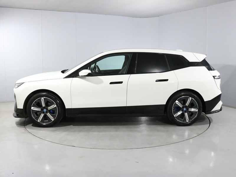 2024 (24) BMW iX 240kW xDrive40 M Sport 76.6kWh 5dr Auto 5701416