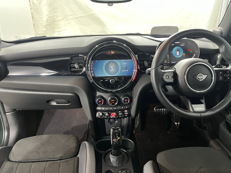 2024 (73) MINI HATCHBACK 2.0 John Cooper Works Premium Plus 3dr Auto 5692831