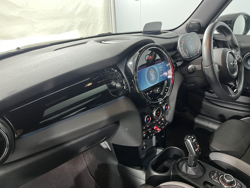 2024 (73) MINI HATCHBACK 2.0 John Cooper Works Premium Plus 3dr Auto 5692834