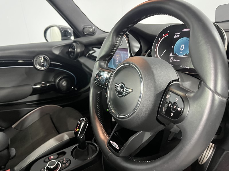 2024 (73) MINI HATCHBACK 2.0 John Cooper Works Premium Plus 3dr Auto 5692851