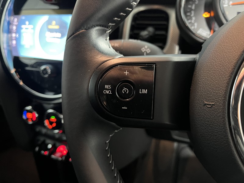 2022 (72) MINI HATCHBACK 1.5 Cooper Exclusive 5dr Auto 5732033