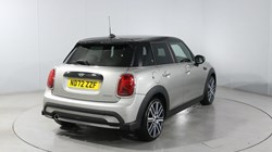 2022 (72) MINI HATCHBACK 1.5 Cooper Exclusive 5dr Auto 5732055