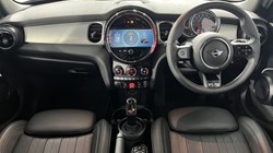 2022 (72) MINI HATCHBACK 1.5 Cooper Exclusive 5dr Auto 5732015