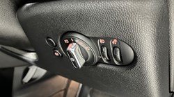 2022 (72) MINI HATCHBACK 1.5 Cooper Exclusive 5dr Auto 5732031