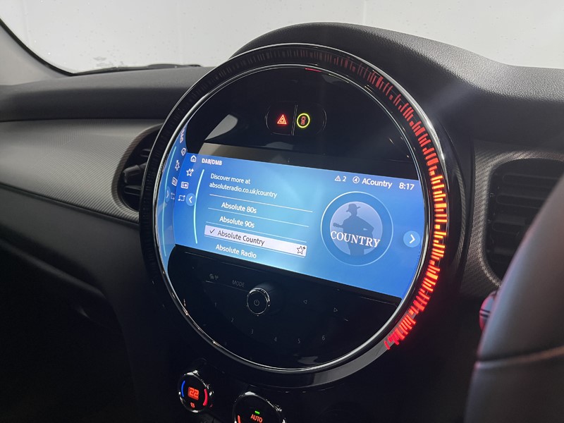 2022 (72) MINI HATCHBACK 1.5 Cooper Exclusive 5dr Auto 5732037