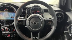 2022 (72) MINI HATCHBACK 1.5 Cooper Exclusive 5dr Auto 5732016