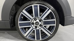 2022 (72) MINI HATCHBACK 1.5 Cooper Exclusive 5dr Auto 5732025