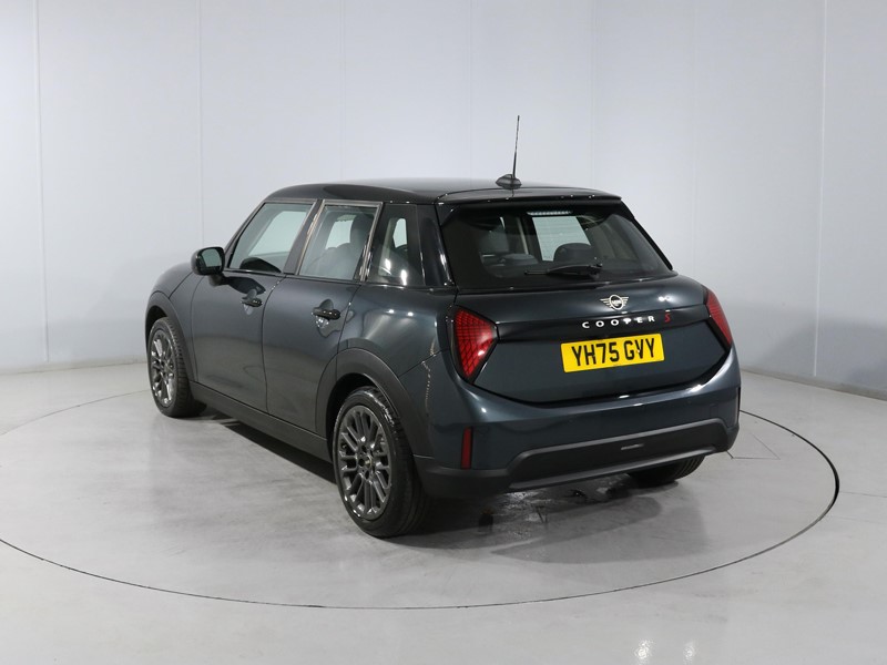 2025 (75) MINI COOPER 2.0 S Classic 5dr Auto 1