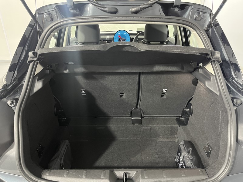 2025 (75) MINI COOPER 2.0 S Classic 5dr Auto 5732069