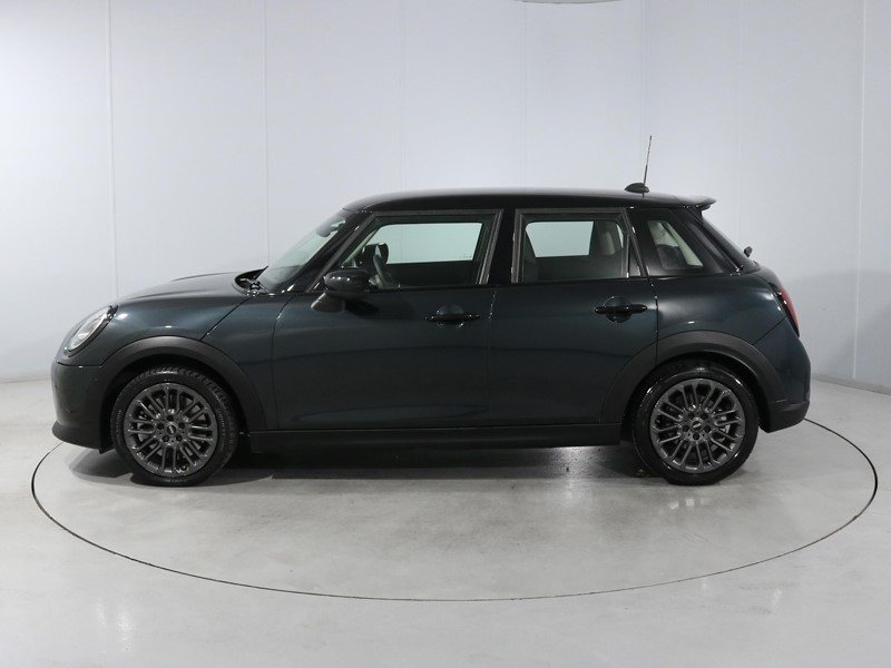 2025 (75) MINI COOPER 2.0 S Classic 5dr Auto 5732100