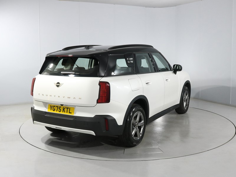 2025 (75) MINI COUNTRYMAN 1.5 C Classic 5dr Auto 5719011