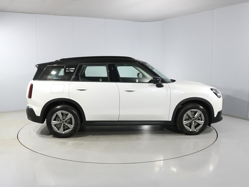 2025 (75) MINI COUNTRYMAN 1.5 C Classic 5dr Auto 5710213