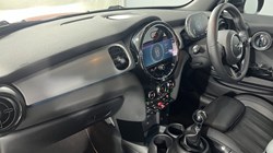 2021 (21) MINI HATCHBACK 1.5 Cooper Exclusive 3dr 5704704